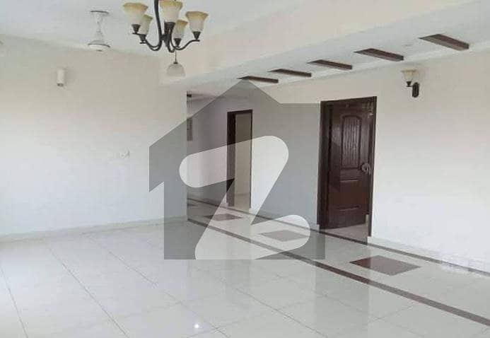 10 Marla 3 Bedrooms Flat Available For Sale. 10 Marla 3 Bedrooms Flat Available For Sale.