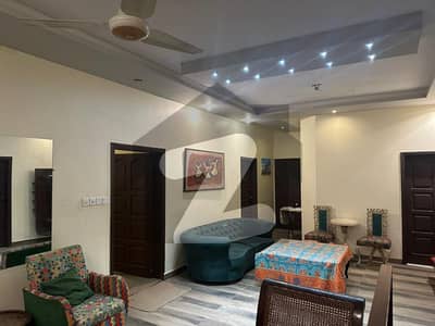 ڈی ایچ اے فیز 4 ڈی ایچ اے ڈیفینس,کراچی میں 6 کمروں کا 12 مرلہ مکان 10.5 کروڑ میں برائے فروخت۔