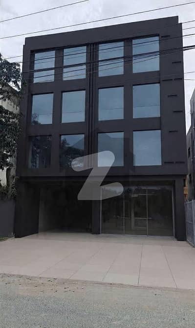 جوہر ٹاؤن لاہور میں 3 کنال عمارت 17.0 لاکھ میں کرایہ پر دستیاب ہے۔