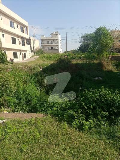 آئی ۔ 14/1 آئی ۔ 14,اسلام آباد میں 8 مرلہ رہائشی پلاٹ 1.85 کروڑ میں برائے فروخت۔