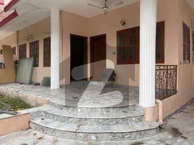 ایف ۔ 10 اسلام آباد میں 5 کمروں کا 1 کنال مکان 5.0 لاکھ میں کرایہ پر دستیاب ہے۔