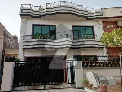 پی ڈبلیو ڈی ہاؤسنگ سوسائٹی ۔ بلاک ڈی پی ڈبلیو ڈی ہاؤسنگ سکیم,اسلام آباد میں 5 کمروں کا 10 مرلہ مکان 3.4 کروڑ میں برائے فروخت۔