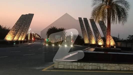 ستارہ ولاز فیصل آباد میں 1 کنال رہائشی پلاٹ 3.5 کروڑ میں برائے فروخت۔