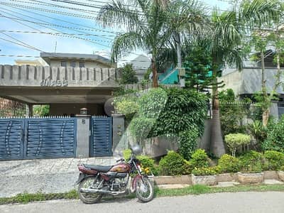 1 Kanal Single Story House For Rent