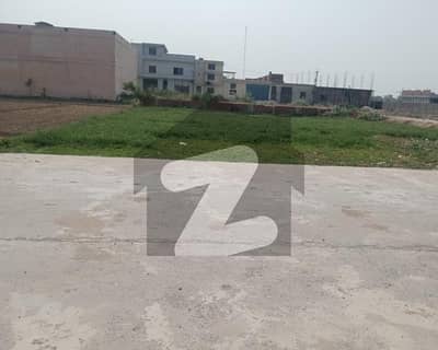 4 Kanal Land Available for Sale