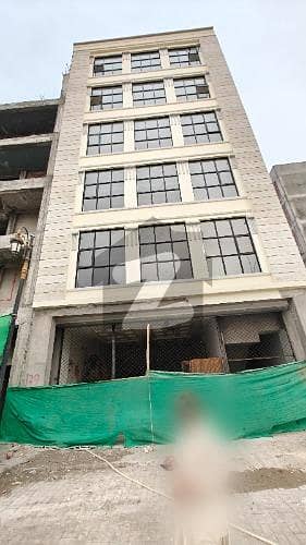 1 KANAL DOUBLE STOREY BUILDING WITH BASEMENT PARKING FOR RENT