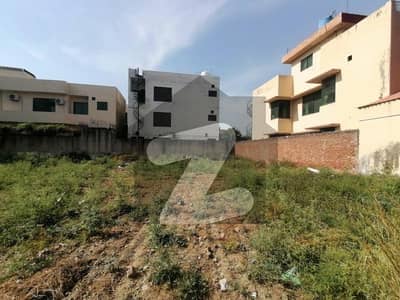 10 MARLA RESIDENTIAL PLOT FOR SALE