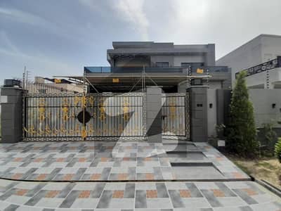 Get In Touch Now To Buy A Prime Location House In Lahore