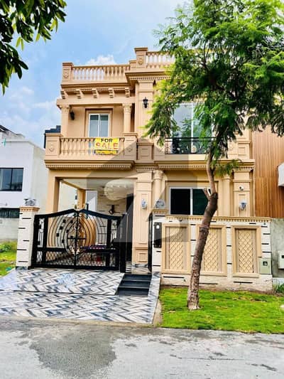 5 Marla luxry House Available for Sale in dha 9 town Lahore