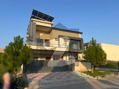 Corner 14 Marla House Is Available For sale