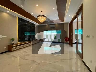 ڈی ایچ اے فیز 6 ڈیفنس (ڈی ایچ اے),لاہور میں 3 کمروں کا 1 کنال زیریں پورشن 1.35 لاکھ میں کرایہ پر دستیاب ہے۔