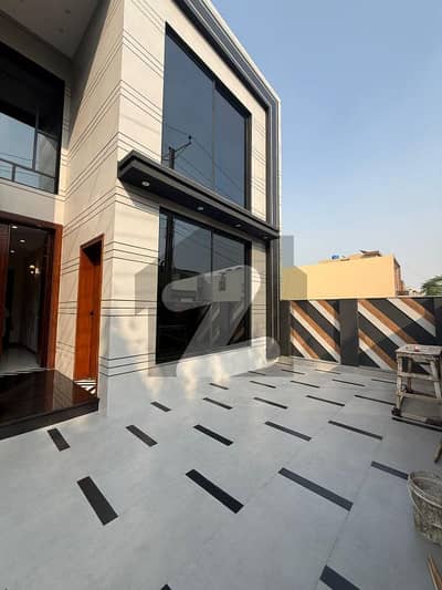 1 KANAL BRAND NEW MODERN HOUSE AVAILABLE FOR SALE IN CLOSE TO WAPDA TOWN 1 KANAL BRAND NEW MODERN HOUSE AVAILABLE FOR SALE IN CLOSE TO WAPDA TOWN