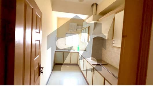 3 BED FLAT FOR SALE MULTI F-17 ISLAMABAD ALL FACILITY AVAILABLE CDA PPROVED SECTOR MPCHS