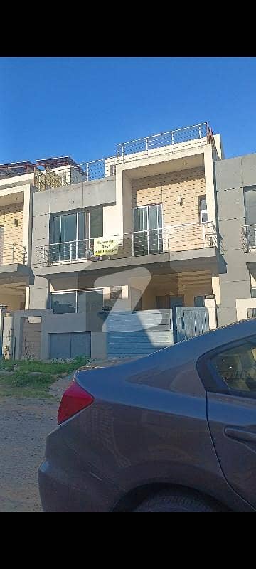 ایم پی سی ایچ ایس ۔ بلاک ایف ایم پی سی ایچ ایس ۔ ملٹی گارڈنز,بی ۔ 17,اسلام آباد میں 3 کمروں کا 6 مرلہ مکان 80.0 ہزار میں کرایہ پر دستیاب ہے۔