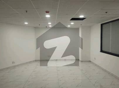 گرینڈ سکوئر مال مین بلیوارڈ گلبرگ,گلبرگ,لاہور میں 3 مرلہ دفتر 1.05 لاکھ میں کرایہ پر دستیاب ہے۔