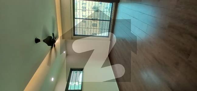 عسکری 11 عسکری,لاہور میں 3 کمروں کا 10 مرلہ فلیٹ 1.15 لاکھ میں کرایہ پر دستیاب ہے۔