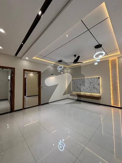 ٹاپ سٹی 1 - بلاک بی ٹاپ سٹی 1,اسلام آباد میں 5 کمروں کا 1 کنال مکان 10.0 کروڑ میں برائے فروخت۔