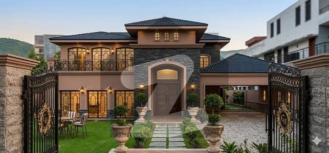 1000 Sq Yards House in F-7/2 Near Margalla Road Basement + G+1 Description: