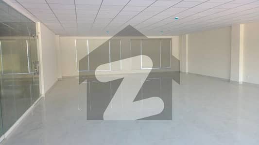 ڈی ایچ اے ڈیفینس فیز 1 ڈی ایچ اے ڈیفینس,اسلام آباد میں 8 مرلہ Studio دفتر 2.15 لاکھ میں کرایہ پر دستیاب ہے۔