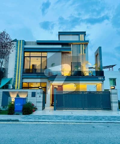 بحریہ آرچرڈ فیز 1 بحریہ آرچرڈ,لاہور میں 5 کمروں کا 10 مرلہ مکان 3.65 کروڑ میں برائے فروخت۔