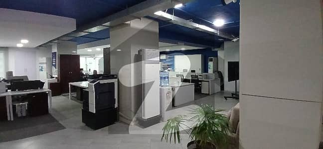 شاہراہِ فیصل کراچی میں 1 کنال دفتر 15.4 لاکھ میں کرایہ پر دستیاب ہے۔