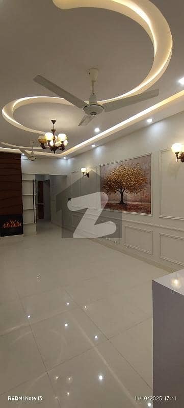 Perfect Prime Location 1500 Square Feet Flat In DHA Phase 8 For sale