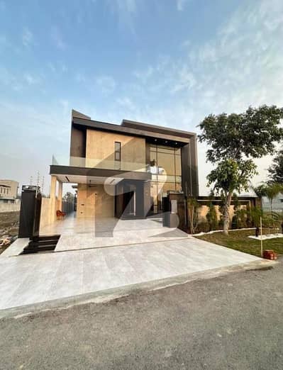 1 Kanal Top Quality Build Luxurious Beautiful Modern Design Villa With Basement For Sale In DHA Lahore Phase 7 Prime Location