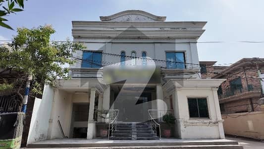 ہربنس پورہ لاہور میں 1 کنال عمارت 8.5 لاکھ میں کرایہ پر دستیاب ہے۔