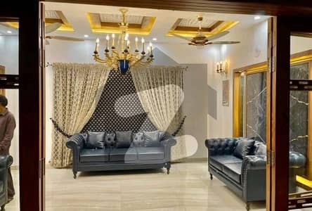 بحریہ ٹاؤن سیکٹر ای بحریہ ٹاؤن,لاہور میں 3 کمروں کا 5 مرلہ مکان 2.0 کروڑ میں برائے فروخت۔