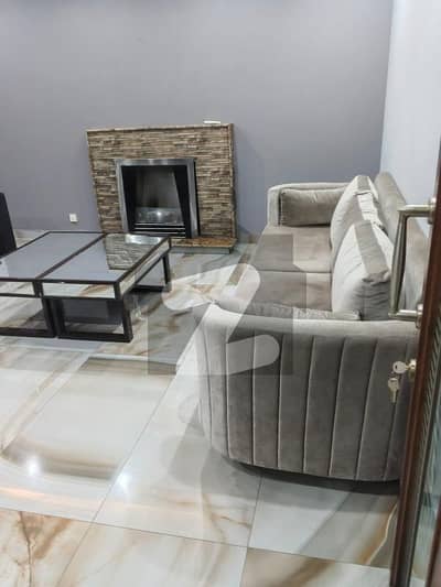 ڈی ایچ اے فیز 6 ڈیفنس (ڈی ایچ اے),لاہور میں 5 کمروں کا 1 کنال مکان 4.75 لاکھ میں کرایہ پر دستیاب ہے۔