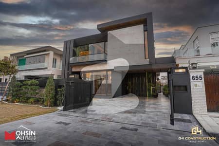 1 Kanal Near to Commercial Modern Villa Available for Sale in DHA Lahore