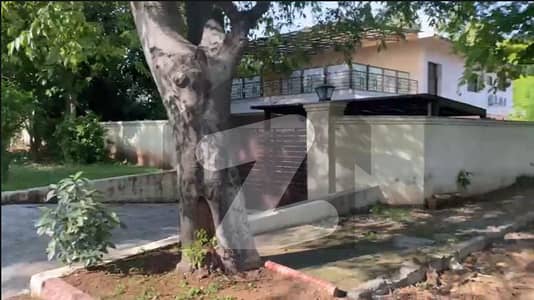 ایف ۔ 7/2 ایف ۔ 7,اسلام آباد میں 5 کمروں کا 2 کنال مکان 50.0 کروڑ میں برائے فروخت۔