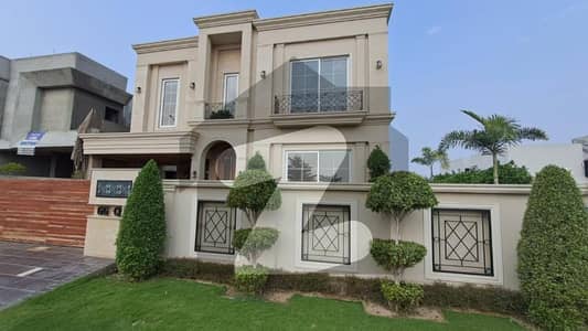 1 Kanal Beautiful Unique Modern Designed House With Luxury In DHA Phase 5
