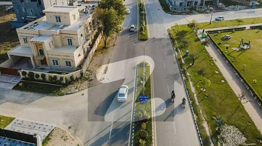 لیک سٹی ۔ سیکٹر ایم ۔ 2اے لیک سٹی,رائیونڈ روڈ,لاہور میں 10 مرلہ رہائشی پلاٹ 2.4 کروڑ میں برائے فروخت۔