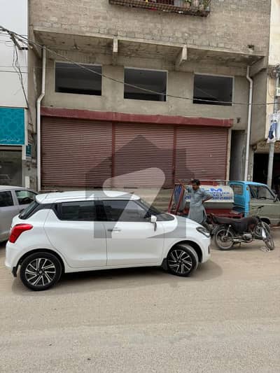 Showroom available for rent