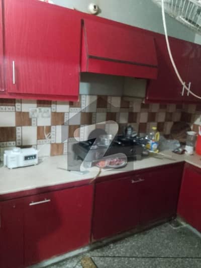 افشاں کالونی راولپنڈی میں 2 کمروں کا 6 مرلہ بالائی پورشن 32.0 ہزار میں کرایہ پر دستیاب ہے۔