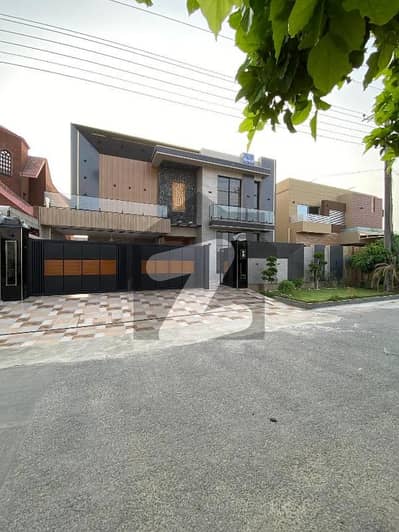 1 Kanal Ultra-Modern House for Sale Valencia Town, Lahore