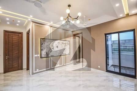 Stunning 10 Marla Upper Portion In Bahria Town Phase 8 Available