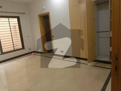 E11/3 1 Kanal Upper Portion 3 Bedroom