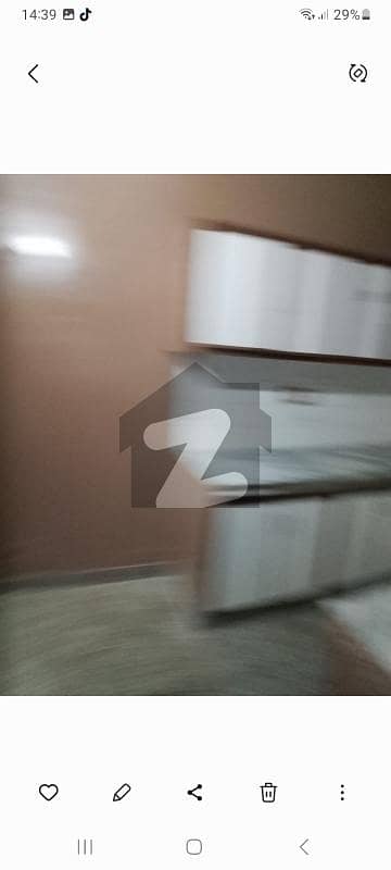 پشاور روڈ راولپنڈی میں 2 کمروں کا 6 مرلہ زیریں پورشن 28.0 ہزار میں کرایہ پر دستیاب ہے۔