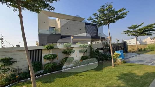 10-Marla Modern Bungalow For Sale at top Location near Park Commercial