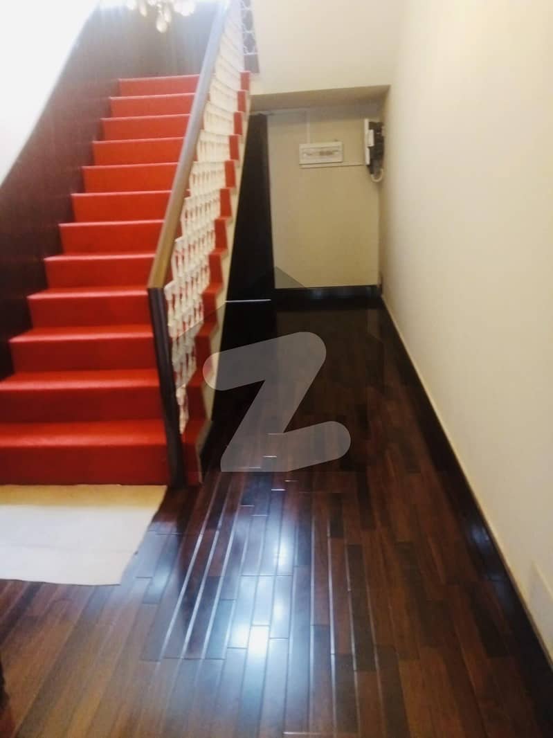 G-6 Luxury 1200 Gaz House for Rent in Prime Location G-6 Luxury 1200 Gaz House for Rent in Prime Location