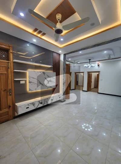 کوہستان انکلیو واہ کینٹ,واہ میں 4 کمروں کا 5 مرلہ مکان 1.9 کروڑ میں برائے فروخت۔