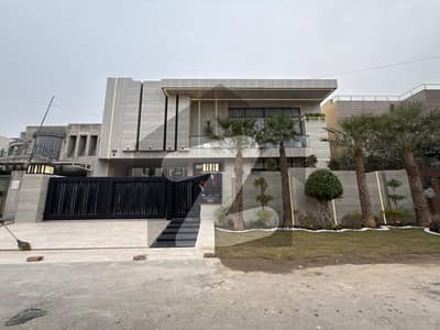 1 KANAL BRAND NEW MODERN HOUSE AVAILABLE FOR SALE IN CLOSE TO PCSIR STAF PHASE 2 HOUSING SOCITY