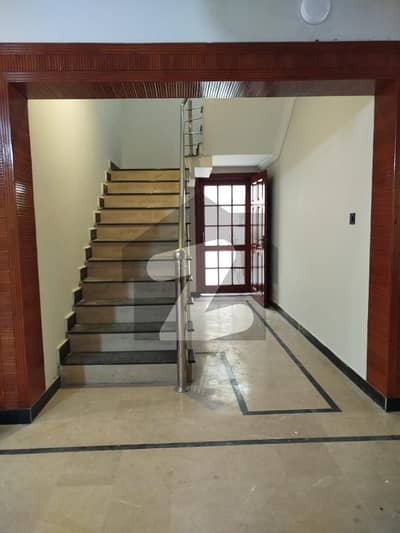 E-11 Excellent 16 Marla Full House 7 Beds 2 Kitchen etc For Rent