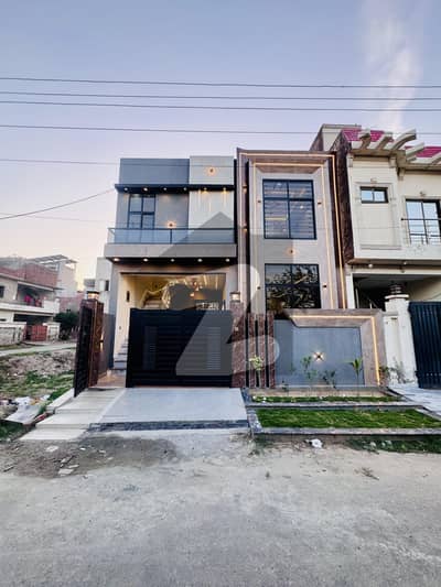 الحرم گارڈن لاہور میں 3 کمروں کا 5 مرلہ مکان 1.28 کروڑ میں برائے فروخت۔