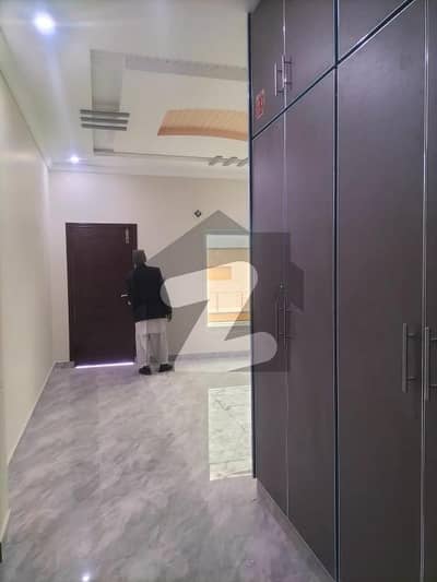 بنی گالہ اسلام آباد میں 2 کمروں کا 6 مرلہ فلیٹ 50.0 ہزار میں کرایہ پر دستیاب ہے۔