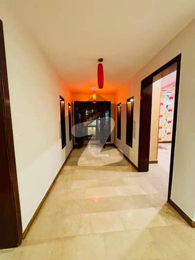 ڈی ۔ 12/3 ڈی ۔ 12,اسلام آباد میں 3 کمروں کا 14 مرلہ زیریں پورشن 1.4 لاکھ میں کرایہ پر دستیاب ہے۔