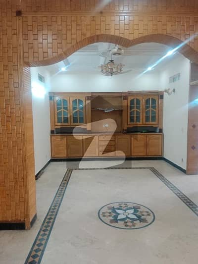 جی ۔ 10 اسلام آباد میں 3 کمروں کا 8 مرلہ بالائی پورشن 1.0 لاکھ میں کرایہ پر دستیاب ہے۔