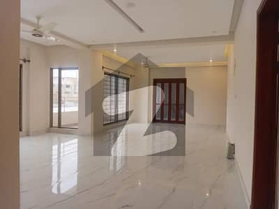 Buy Your Ideal 2950 Square Feet Flat In A Prime Location Of Karachi